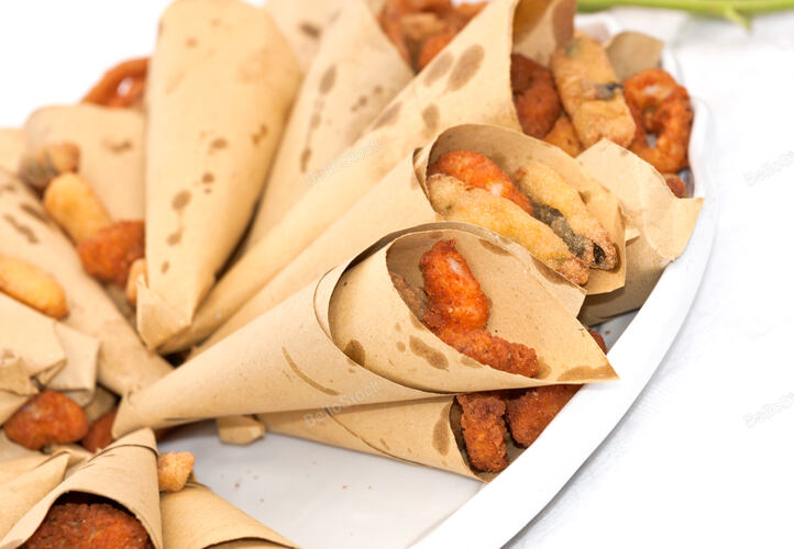 Cones with Italian mixed fried at a marriage buffet.