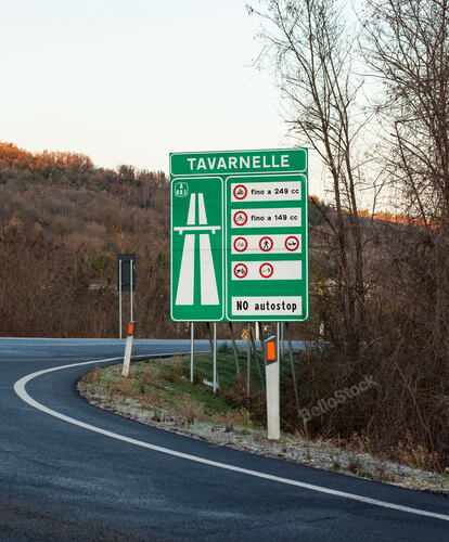Tavarnelle Val di Pesa, Tuscany, non-paid highway connection